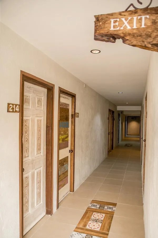 Hotel Avenija Olongapo 2*,  Philippines